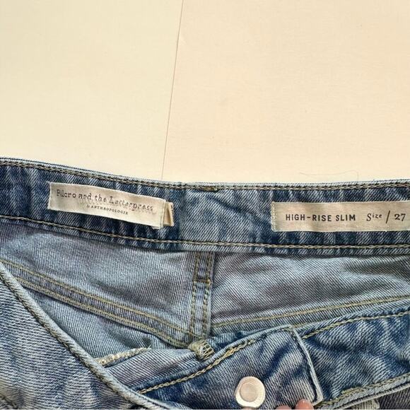 Anthropologie Pilcro Ultra High-Rise Slim Straight Distressed Jeans Size 27 - Picture 7 of 14